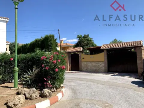 Chalet en calle de Bolina