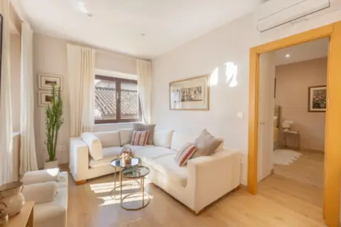 Piso en calle Real de Cartuja, 2