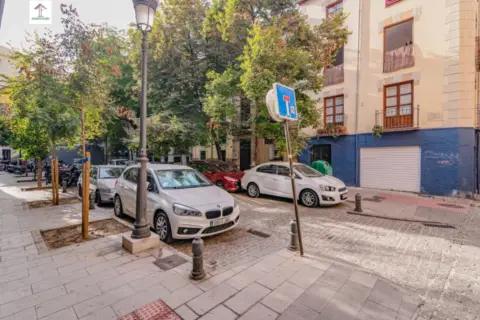 Edificio en Placeta de Martínez Contreras