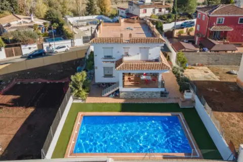 Chalet en Urb. Molino Alto