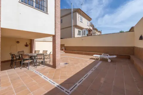 Casa pareada en Vega de Granada Zona Noroeste