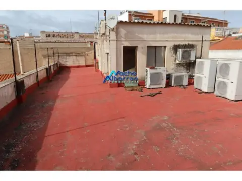 Casa adosada en Centro Histórico