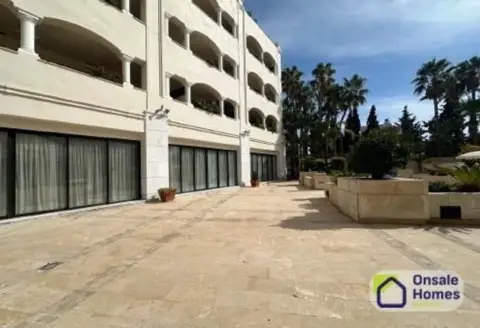Local comercial en Los Monteros-Bahía de Marbella