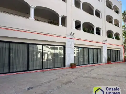 Local comercial en Los Monteros-Bahía de Marbella