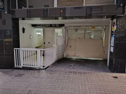 Garaje en Carrer de Fortuny, 11