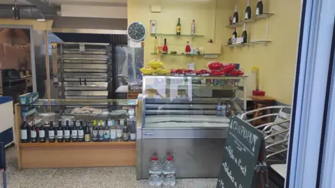 Local comercial en Carrer de l'Associació