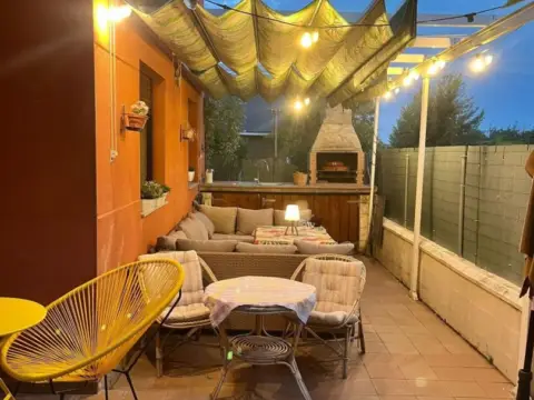 Casa pareada en calle El Fresno