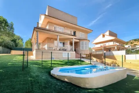 Chalet en Urbanització Bosque