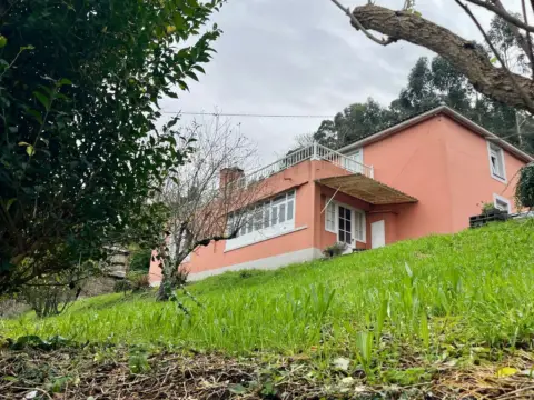 Chalet en calle Lg Santallamar, nº 7