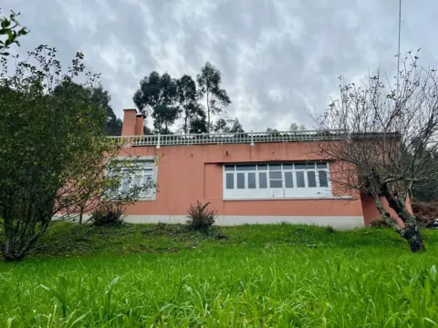 Chalet en calle Lg Santallamar, nº 7