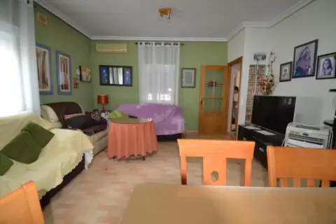 Chalet en calle de Camilo José Cela