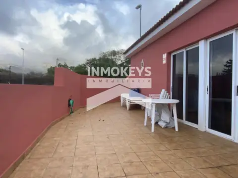 Piso en calle Celestino Glez Padron