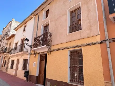 Casa rústica en Carrer del Major, 12