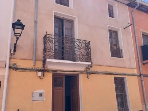 Casa rústica en Carrer del Major, 12