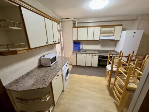 Habitación en calle del Monasterio de Carracedo