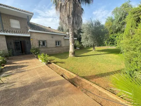 Chalet en calle de Algeciras