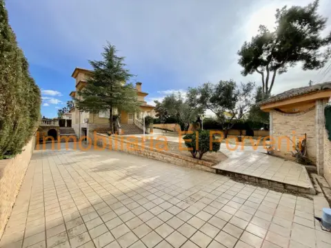 Chalet en Zona Avenida Alta-Auditorio