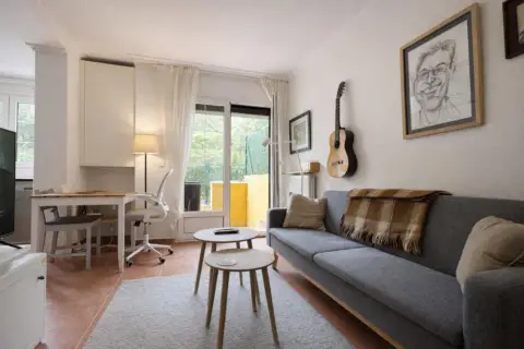 Apartamento en calle Casasola, nº 1011