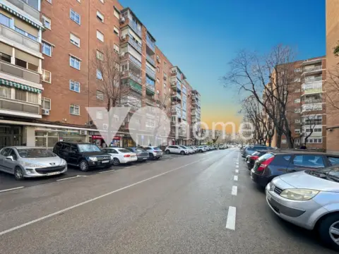 Piso en calle de la Marroquina