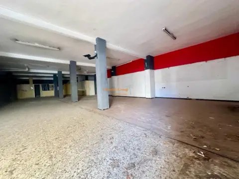 Local comercial en Plaza Crevillente-Juzgados