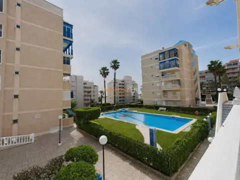 Piso en Arenales del Sol