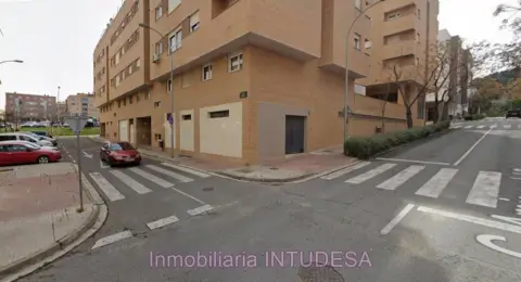 Garaje en calle de los Alhemas