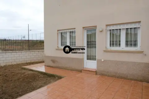 Casa adosada en Villar de Chinchilla