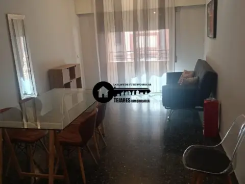 Piso en Ensanche-Franciscanos