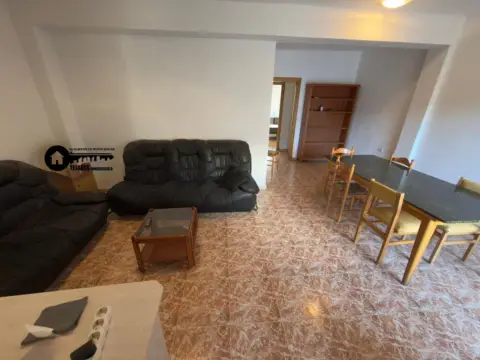 Piso en Ensanche-Franciscanos