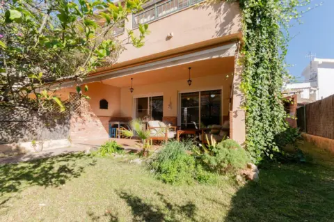 Casa pareada en Carrer de la Sardana, 20