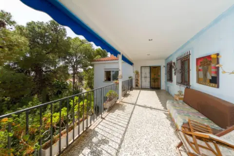 Chalet en calle de Alfonso XIII, 13