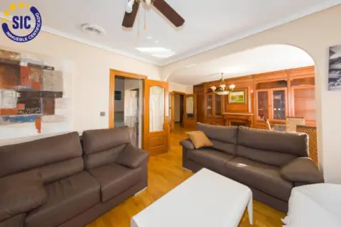 Piso en Avinguda de Casalduch, 98