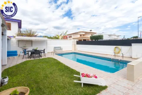 Chalet en Carrer de Traiguera, 5