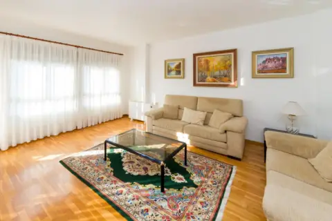 Piso en Plaza de Clavé, 20