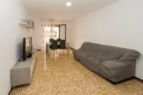 Piso en calle de Aragón, 7