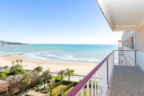 Apartamento en Passeig Marítim Bernat Artola, 28