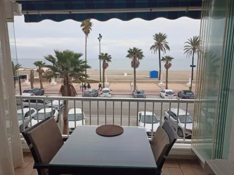 Apartamento en Paseo Marítimo Rey de España