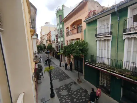 Piso en calle de los Caballeros, 26