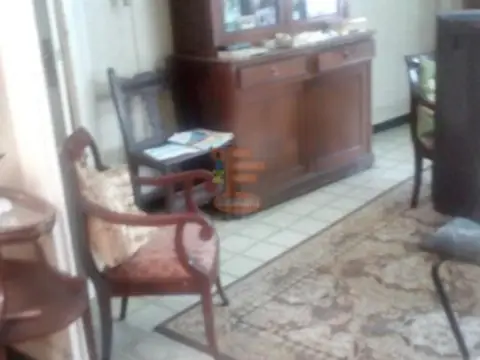 Piso en calle de Madre Sacramento