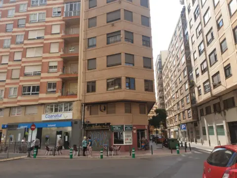 Office in calle del Maestro Vives, 1