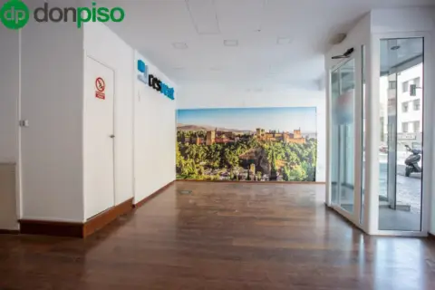 Local comercial en calle Arabial