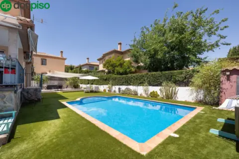 Chalet en calle Tirso de Molina, 14