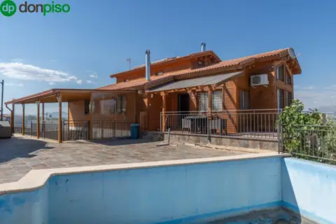 Chalet en calle Nogal