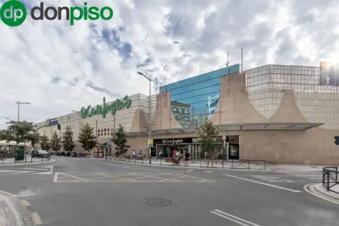 Local comercial en calle Arabial
