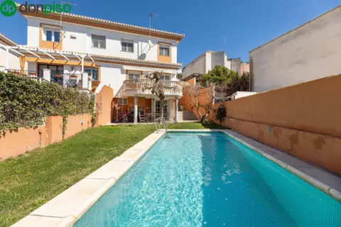 Casa en calle Sala de las Dos Hermanas