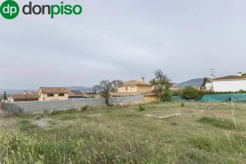 Terreno en Urbanización Alijares, 31