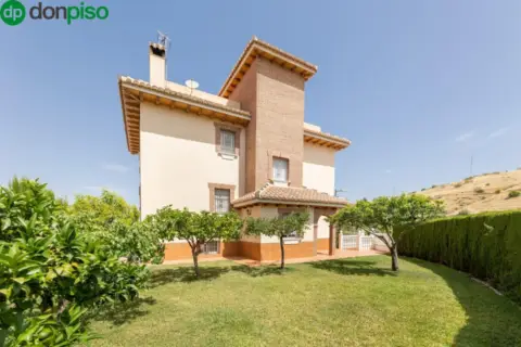 Chalet en calle Suecia