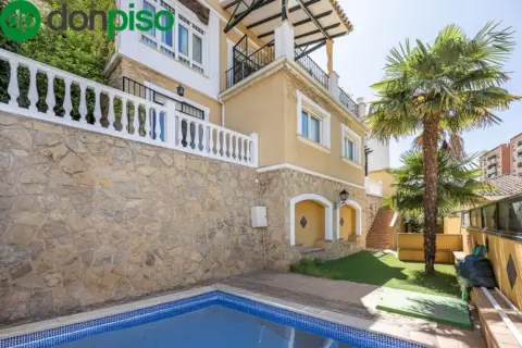 Casa en Paseo de Las Palmas