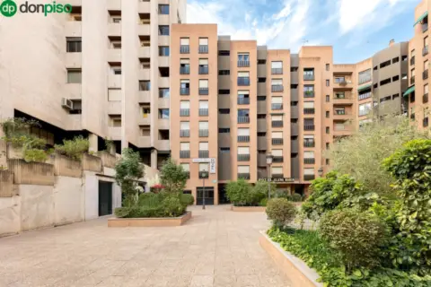 Piso en Avenida de la Constitución, 35