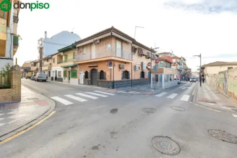 Casa en calle de Managua